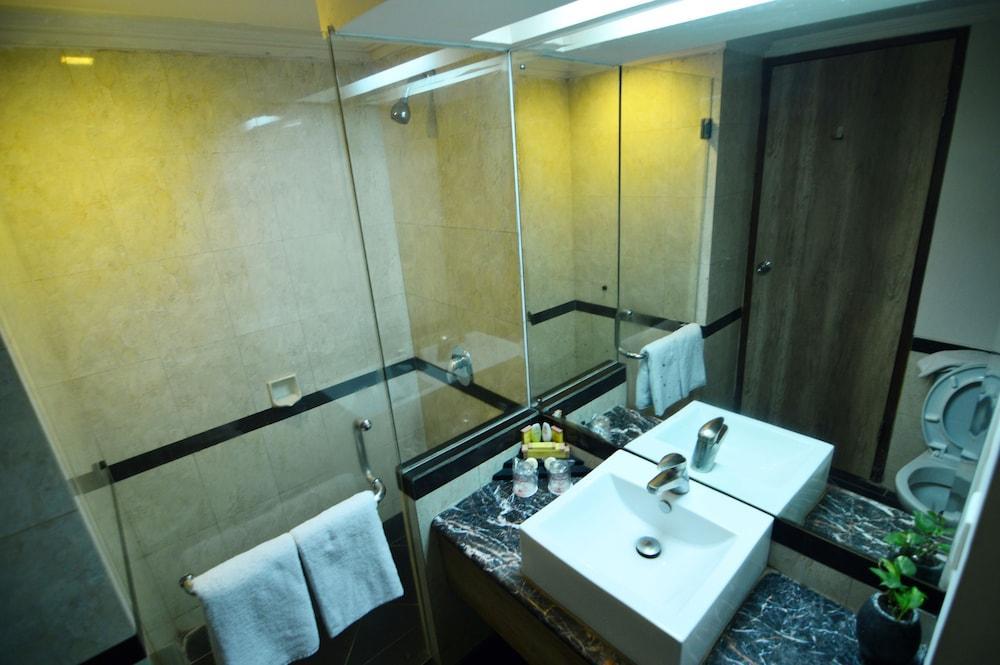 Abadi Hotel Malioboro Yogyakarta By Tritama Hospitality Экстерьер фото