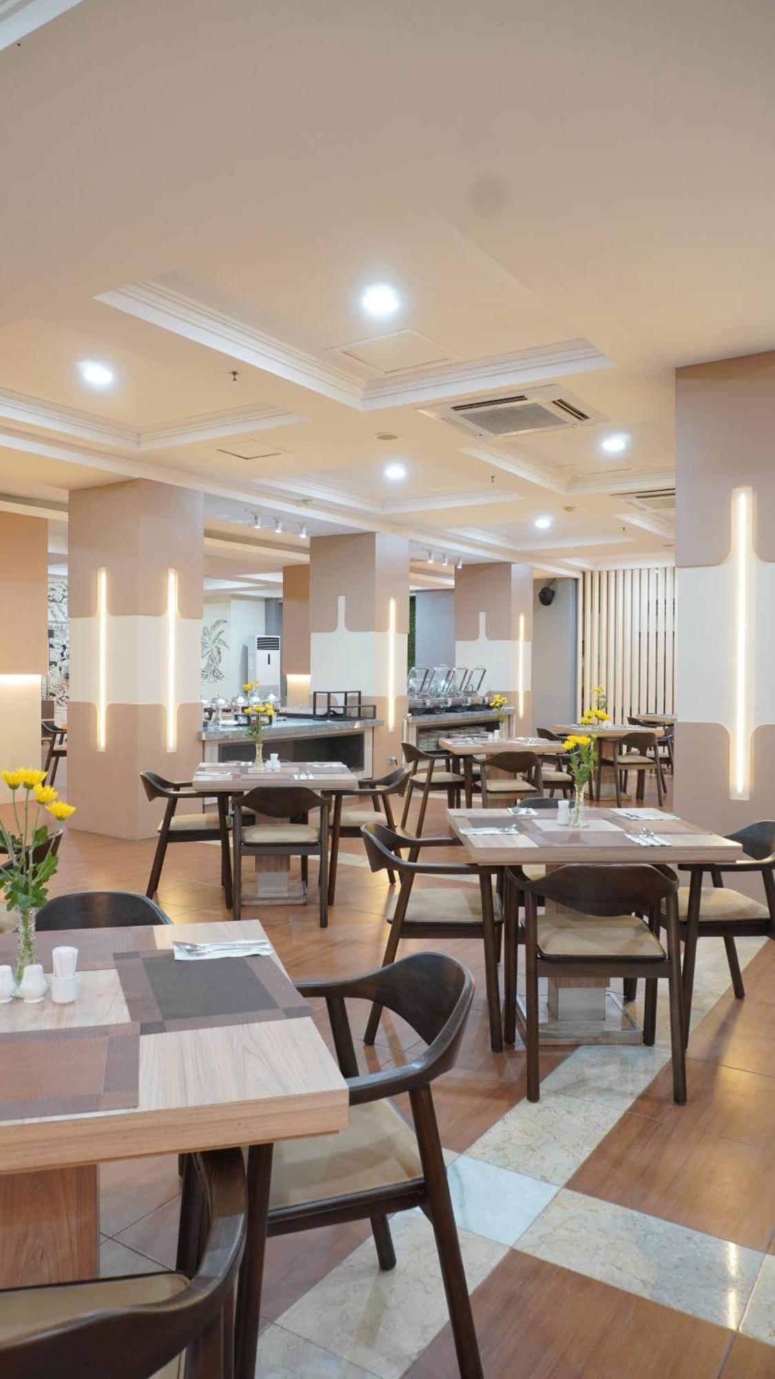 Abadi Hotel Malioboro Yogyakarta By Tritama Hospitality Экстерьер фото