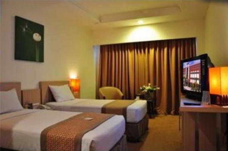 Abadi Hotel Malioboro Yogyakarta By Tritama Hospitality Экстерьер фото