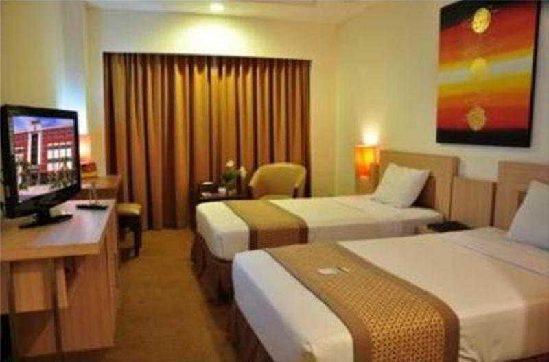Abadi Hotel Malioboro Yogyakarta By Tritama Hospitality Экстерьер фото